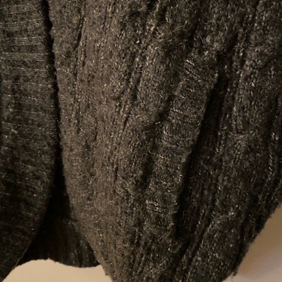 Romeo & Juliet Couture chunky knit sweater - Picture 5 of 6